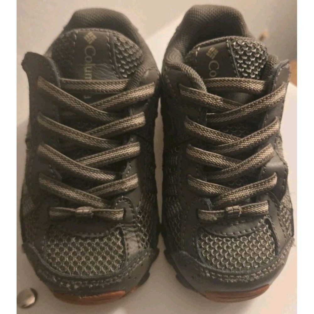 Toddler 6  Columbia Omni grip non marking Waterproof Shoes hiking No Tie Strap